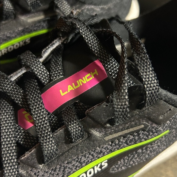 Brooks Launch Black and Neon Green Running Shoes - Picture 2 of 6
